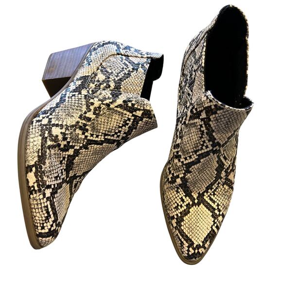 A.N.A Snake Print Ankle Height Heeled Booties Size 9 - Picture 1 of 5